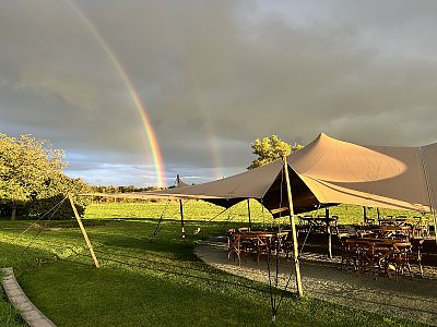 Perfektní svatební den s úžasnou atmosférou